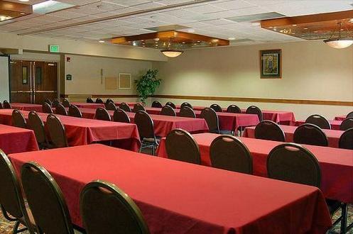 Plaza Hotel Denver Central المرافق الصورة